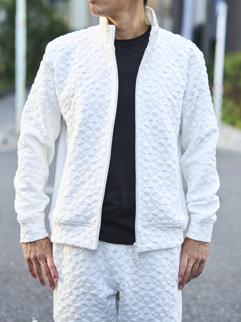 1015_image_0049_1200x630.jpg?v